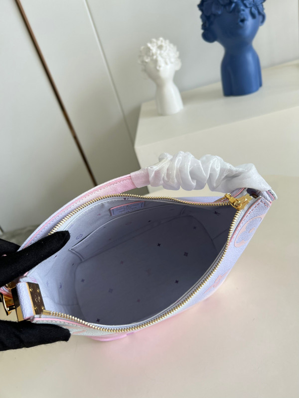 l0*is V*t0n marshmallow