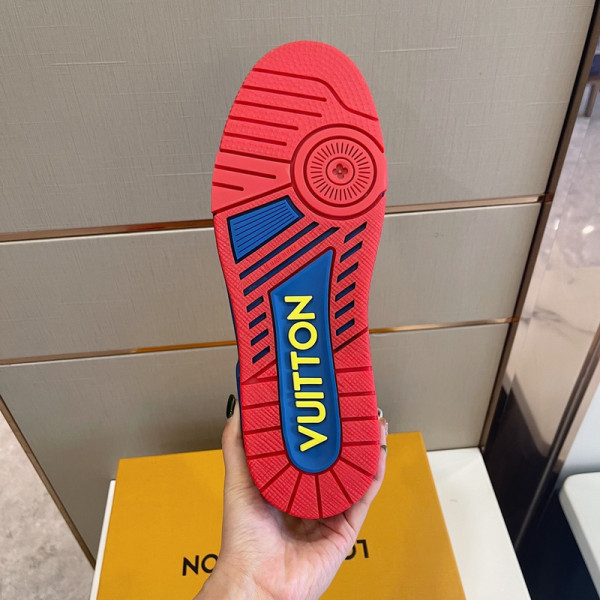 l0*is V*t0n trainer sneaker