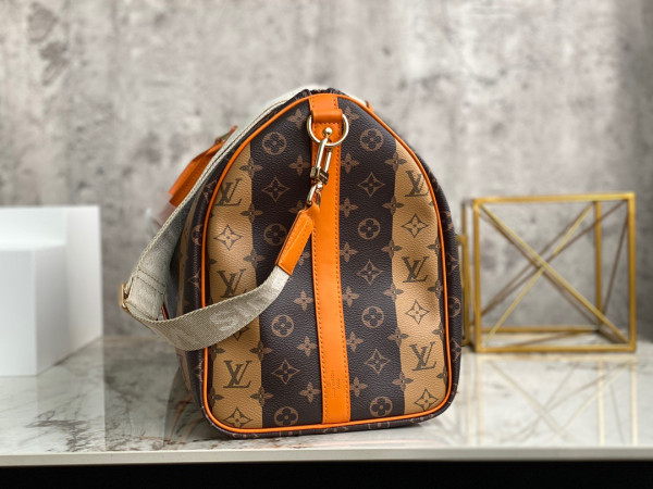 l0*is V*t0n keepall bandouliÈre 50