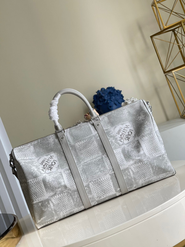 l0*is V*t0n keepall bandouliÈre 50