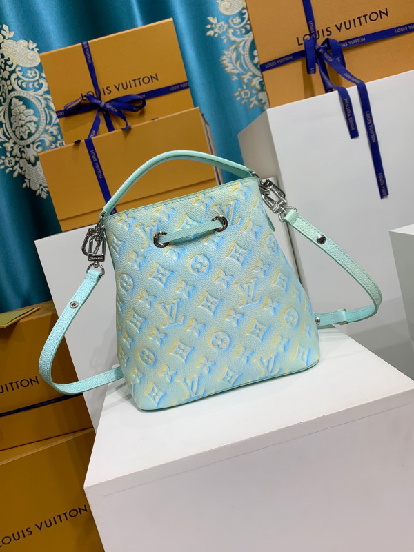 l0*is V*t0n nÉonoÉ bb