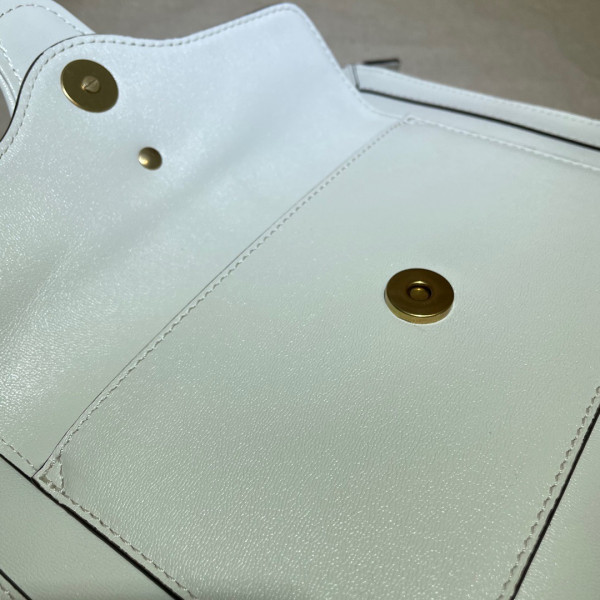 G*u*i small shoulder bag with double g