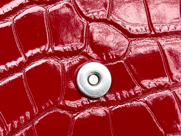 Ba*len*cia*ga hourglass