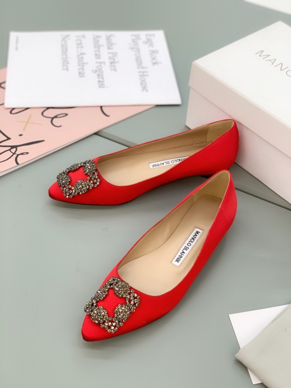 MANOLO BLAHNNIK MULES