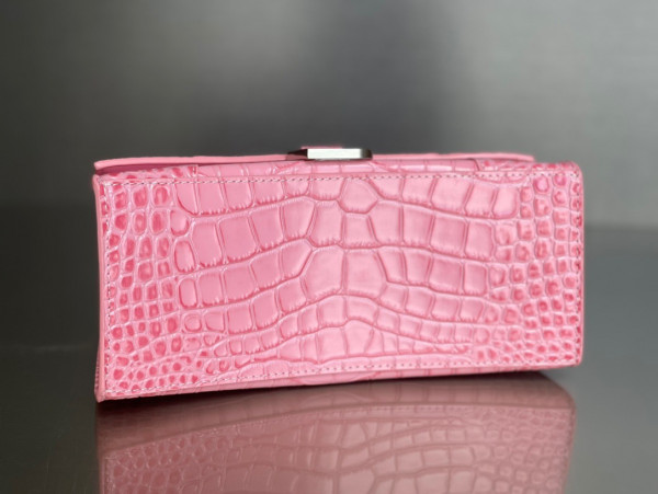 Ba*len*cia*ga hourglass