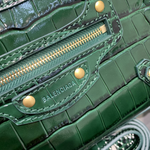 Ba*len*cia*ga neo classic mini top handle bag