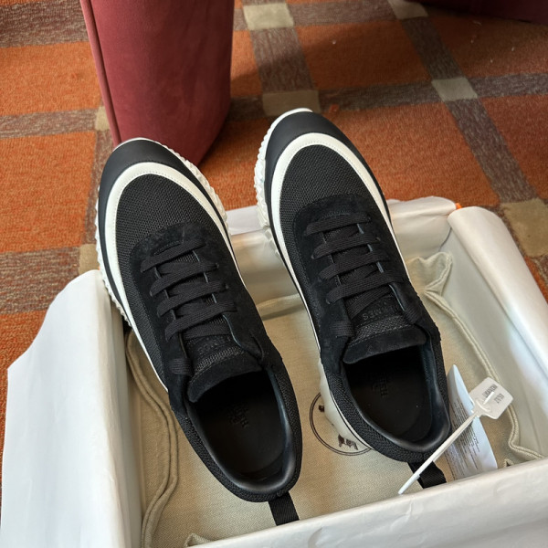 H**mes sneaker