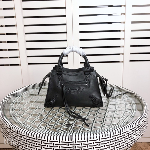 Ba*len*cia*ga neo classic mini top handle bag