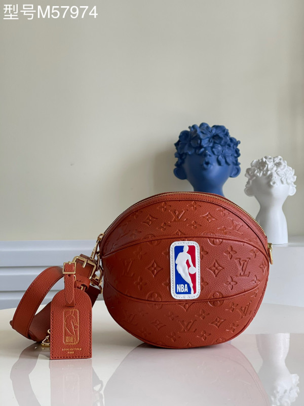 l0*is V*t0n lvxnba ball in basket