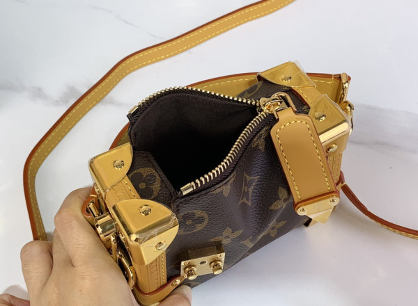 l0*is V*t0n pico side trunk -14*10*6.5cm