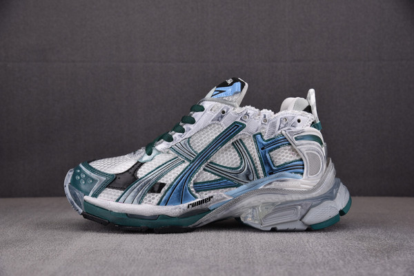 Ba*len*cia*ga runner