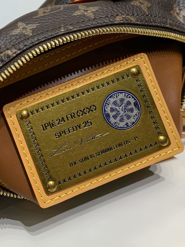 l0*is V*t0n speedy p9 bandoulière 25
