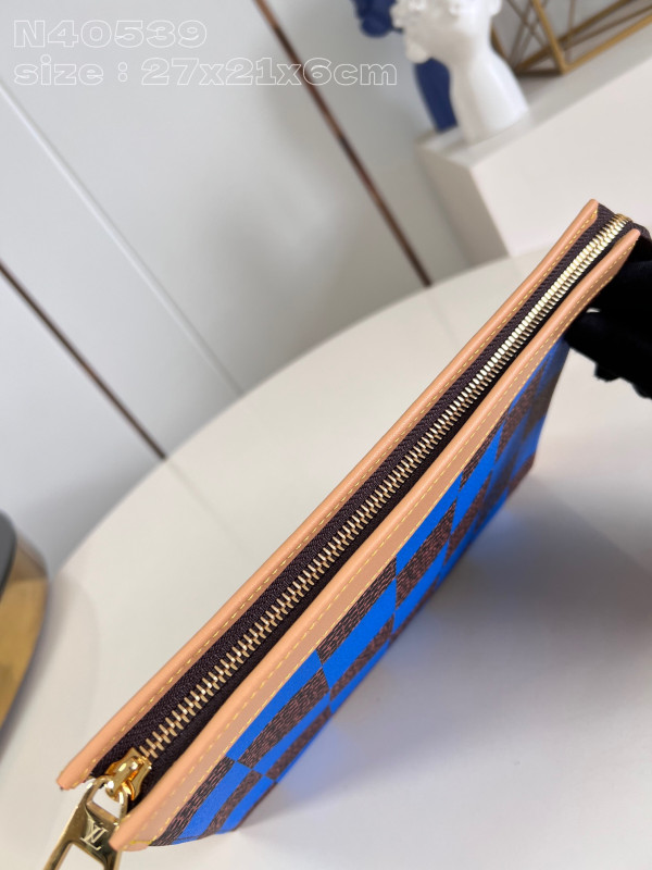 l0*is V*t0n pochette voyage-27*21*6cm