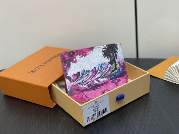 l0*is V*t0n slender wallet-11*8.5*2cm