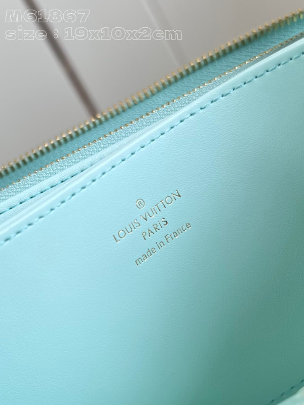 l0*is V*t0n zippy wallet-10*20*2 cm