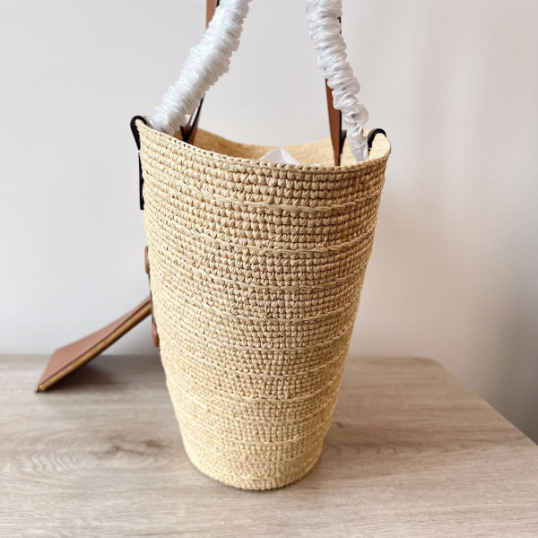 medium S*pple celin* classic panier in raffia and calfskin