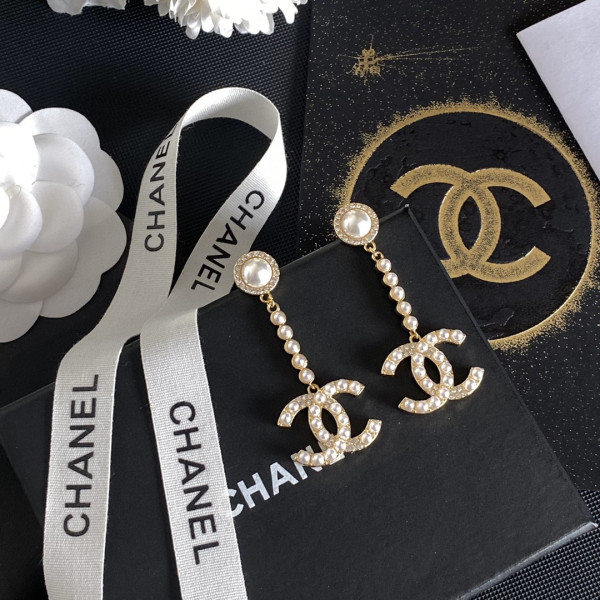 CL EARRINGS
