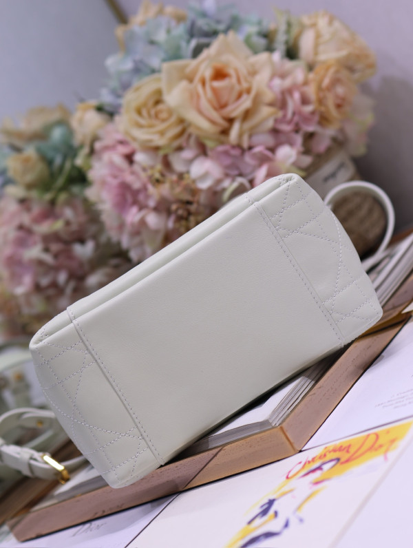 Diro Small Signature Bucket Bag - 21*19*11CM