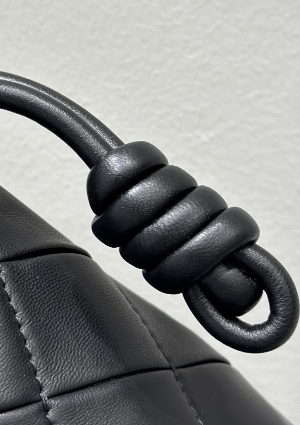 Lowee Flamenco purse - 30*24.5*10cm