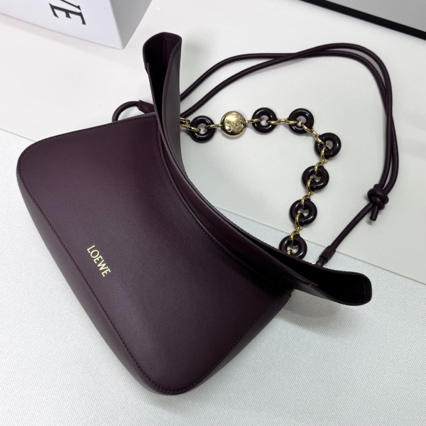 L0ew* medium ola bag in smooth calfskin - 26*18*13cm