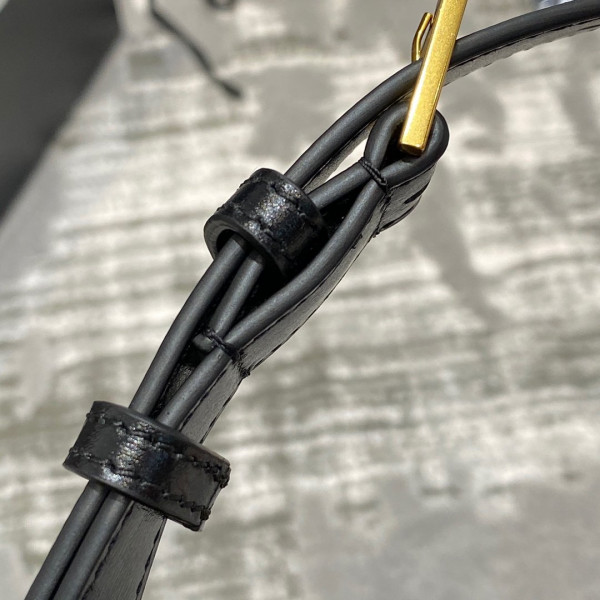 Y*L loulou carre satchel in smooth leather