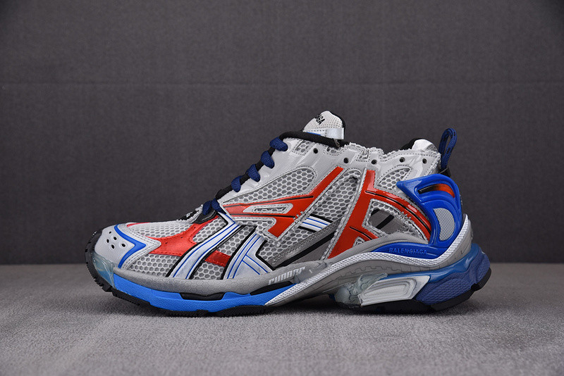 Ba*len*cia*ga runner